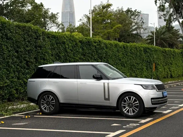 Land Rover Range Rover — Фото автомобиля 6