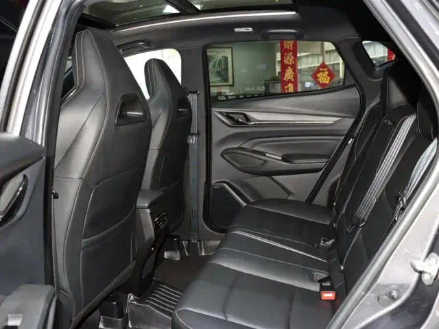 Changan X5 Plus — Фото автомобиля 11