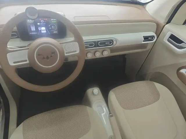 Wuling Hongguang Mini EV — Фото автомобиля 9