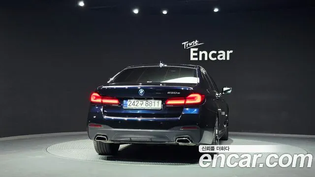 BMW 5 Series G30 — Фото автомобиля 4