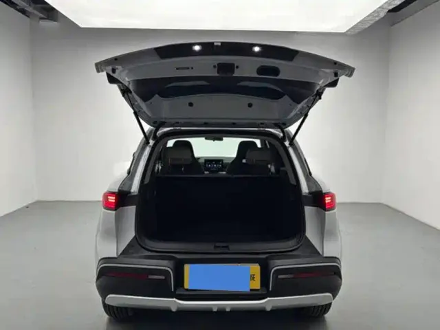 BYD Yuan UP 2025 Smart Drive Edition 401KM Vitality Version — Фото автомобиля 11