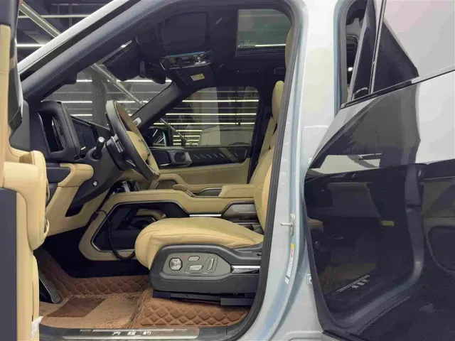 BYD FangChengBao Leopard 8 — Фото автомобиля 8