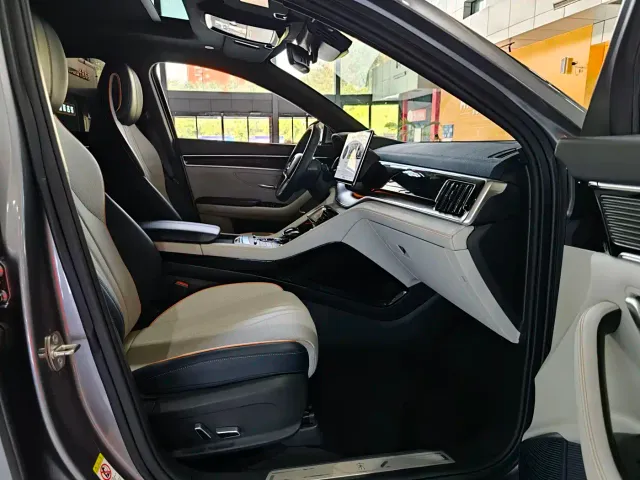 BYD Song PLUS — Фото автомобиля 17