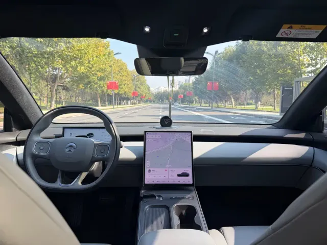 Nio ET5 Touring — Фото автомобиля 6
