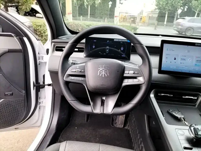 BYD Qin PLUS — Фото автомобиля 10