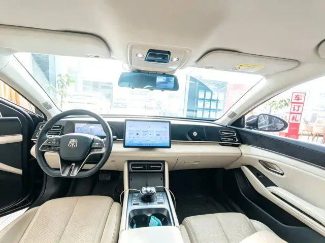 BYD Qin L — Фото автомобиля 6