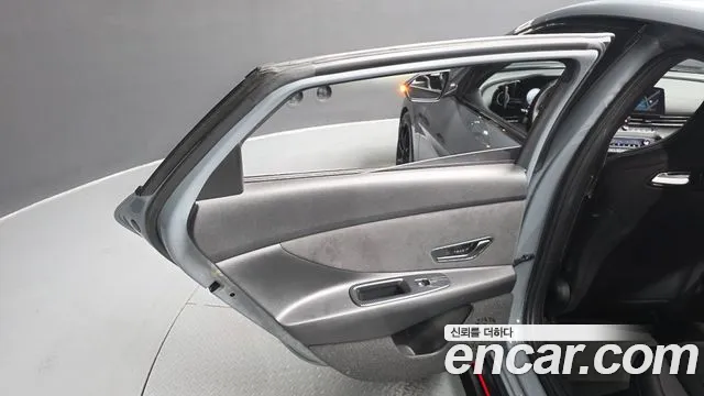 Hyundai AVANTE — Фото автомобиля 19
