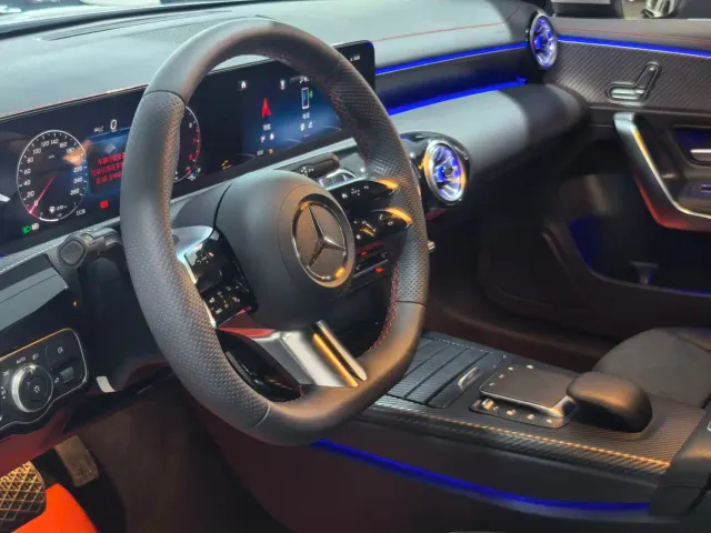 Mercedes-Benz A-Class — Фото автомобиля 4