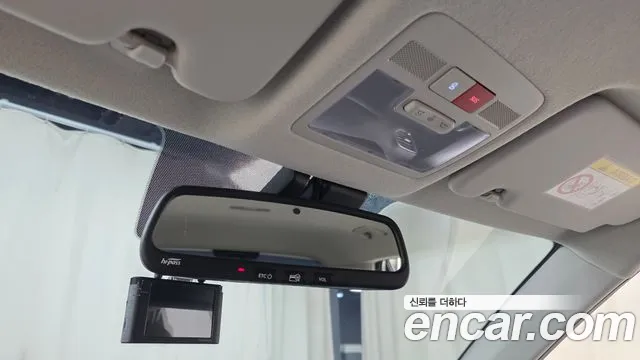 Hyundai Venue — Фото автомобиля 23