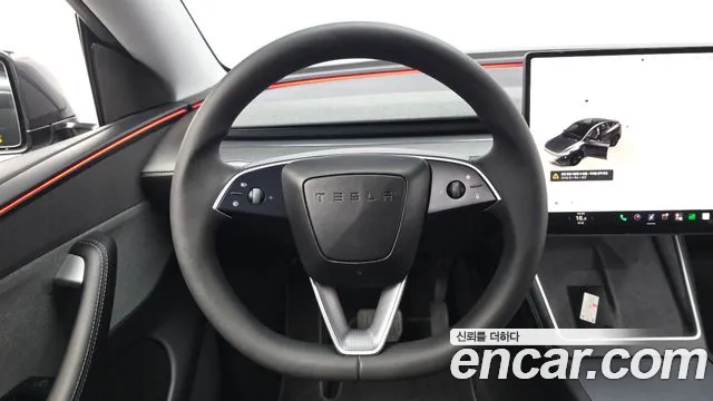 Tesla Model Y — Фото автомобиля 13