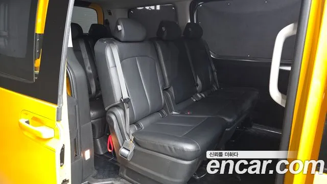 Hyundai Staria Staria L3.5 Школьный автобус — Фото автомобиля 11
