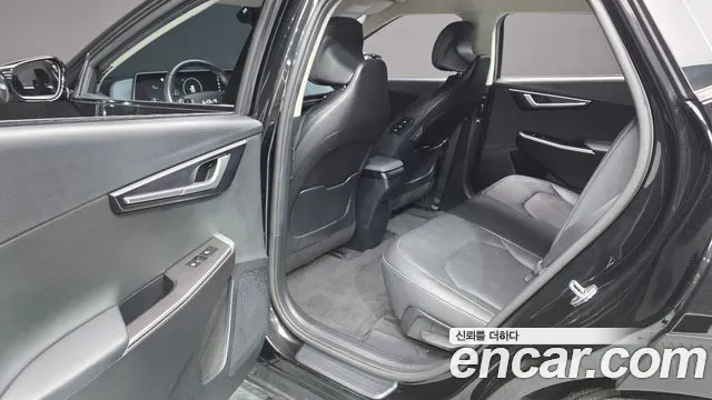 Kia EV6 — Фото автомобиля 9