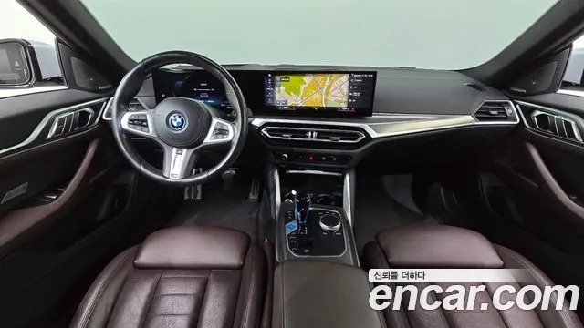 BMW i4 — Фото автомобиля 6