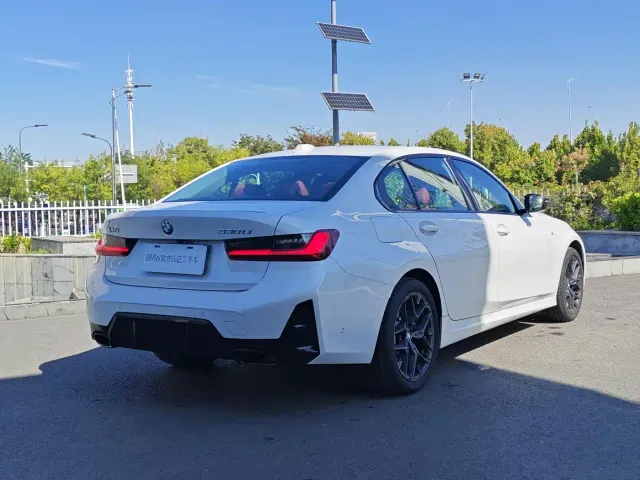 BMW 3 Series — Фото автомобиля 17