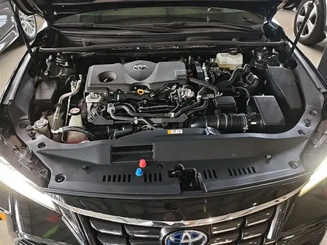 Toyota Avalon — Фото автомобиля 19