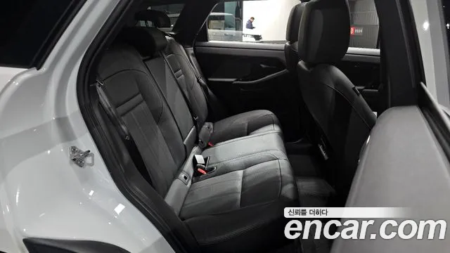 Land Rover Range Rover Evoque Range Rover Evoque 2 поколение P250 Dynamic SE — Фото автомобиля 12
