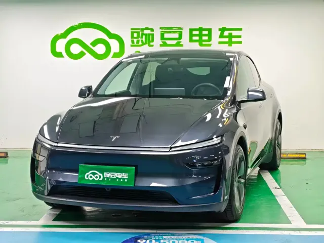 Фотография автомобиля — Tesla Model Y