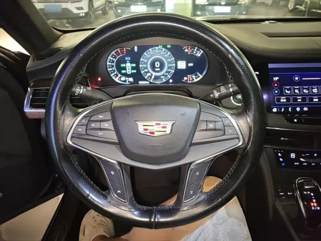 Cadillac CT6 — Фото автомобиля 10