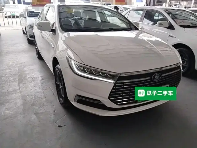 BYD Qin — Фото автомобиля 3
