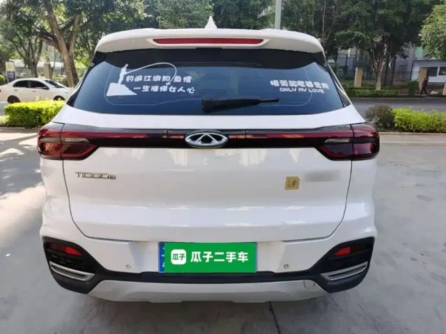 Chery Tiggo 8 — Фото автомобиля 5