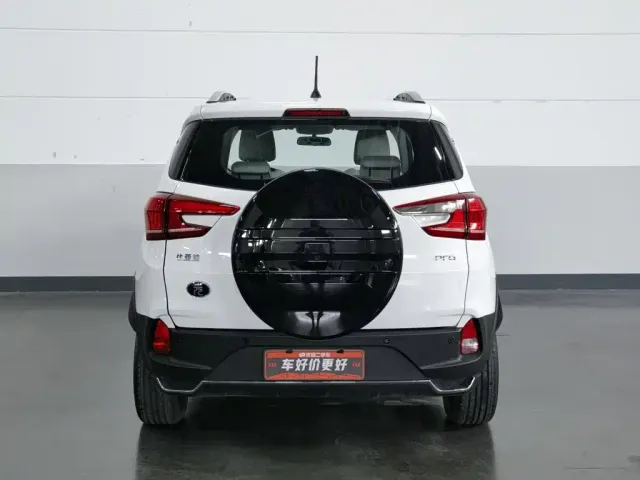 BYD Yuan Pro — Фото автомобиля 4