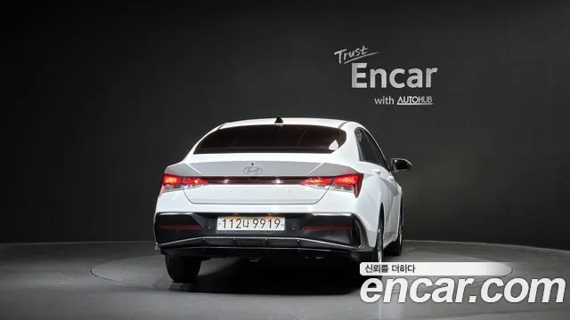 Hyundai Avante — Фото автомобиля 4
