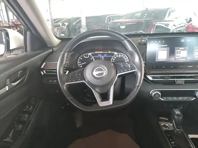 Nissan Teana — Фото автомобиля 6
