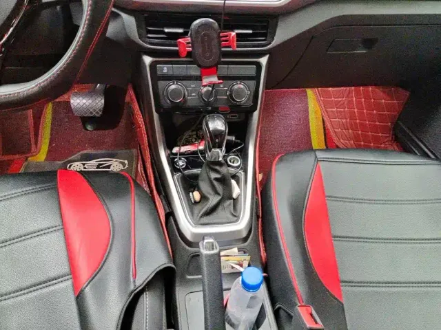 Volkswagen T-Cross — Фото автомобиля 16
