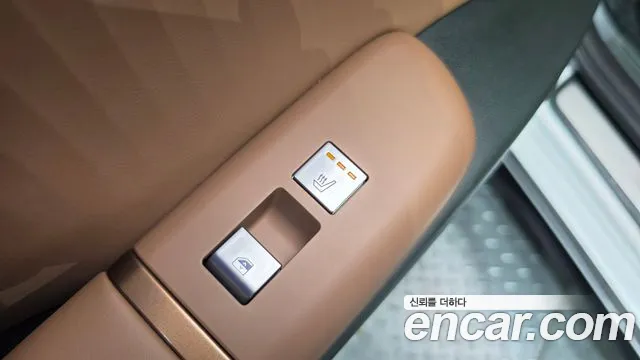 Hyundai Grandeur GN7 — Фото автомобиля 18