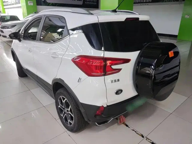 BYD Yuan Pro — Фото автомобиля 4
