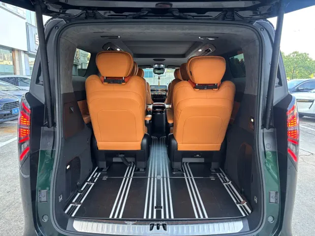 Geely Yizhen L380 — Фото автомобиля 8