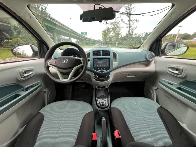 Changan Benben E-Star — Фото автомобиля 10