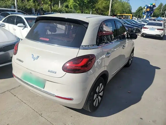 Wuling Bingo — Фото автомобиля 6