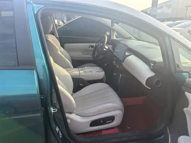 GAC Aion UT — Фото автомобиля 3