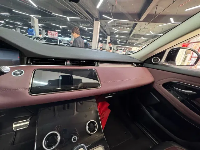 Land Rover Range Rover Evoque — Фото автомобиля 9