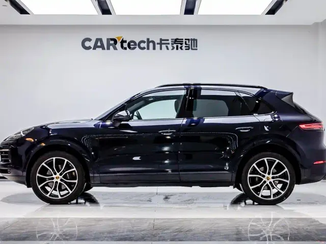 Porsche Cayenne — Фото автомобиля 3