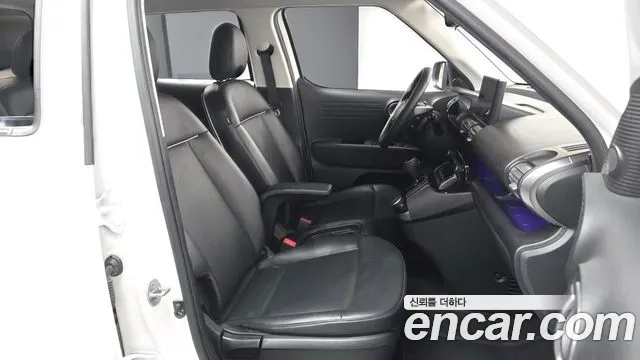 Hyundai Casper — Фото автомобиля 10
