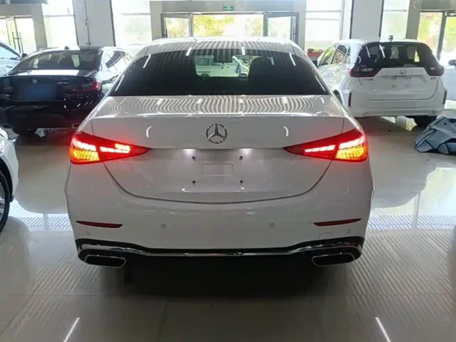 Mercedes-Benz C-Class — Фото автомобиля 5