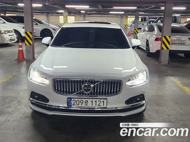 Фотография автомобиля — Volvo S90