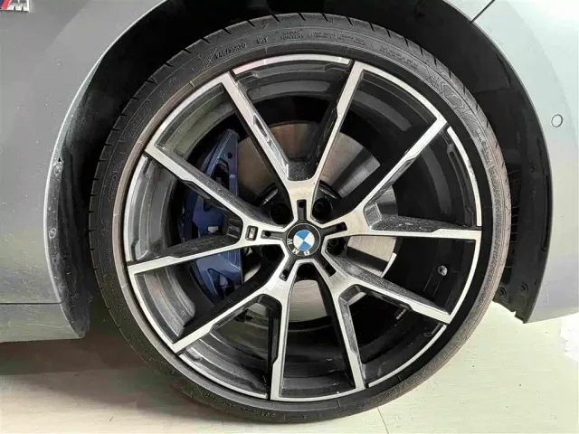 BMW 8 Series — Фото автомобиля 18