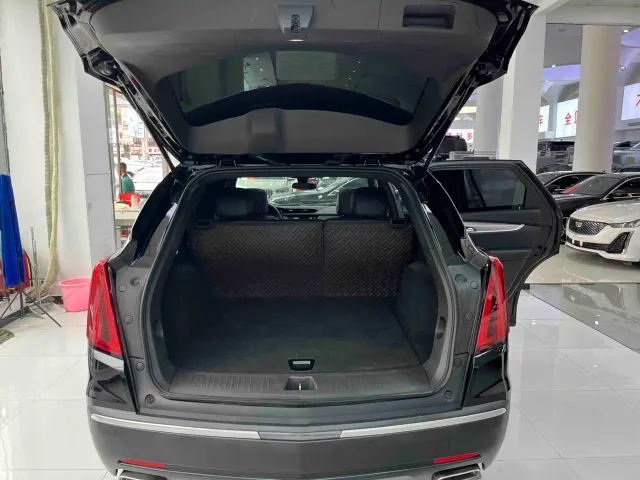 Cadillac XT5 — Фото автомобиля 17