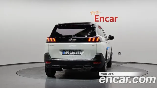 Peugeot 5008 Generation 2 — Фото автомобиля 4
