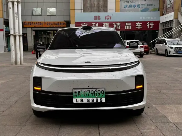 Фотография автомобиля — Li Auto L7