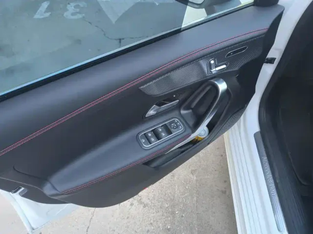 Mercedes-Benz A-Class — Фото автомобиля 7