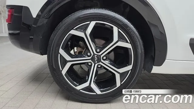 Kia Niro — Фото автомобиля 5