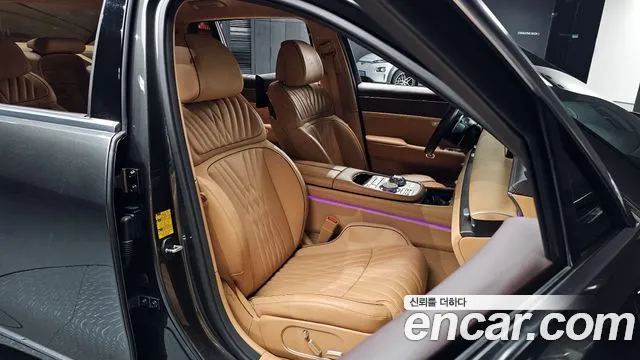 Genesis G90 Бензин 3.5 турбо AWD — Фото автомобиля 10