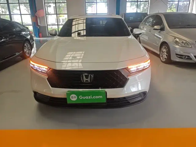 Honda Accord — Фото автомобиля 2