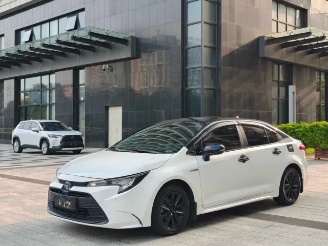 Toyota Levin 2023 Smart Hybrid 1.8L Leading Edition — Фото автомобиля 2