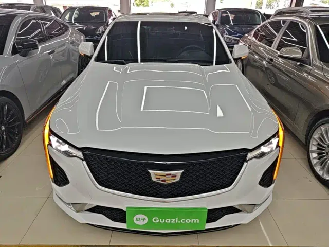 Cadillac CT4 — Фото автомобиля 2