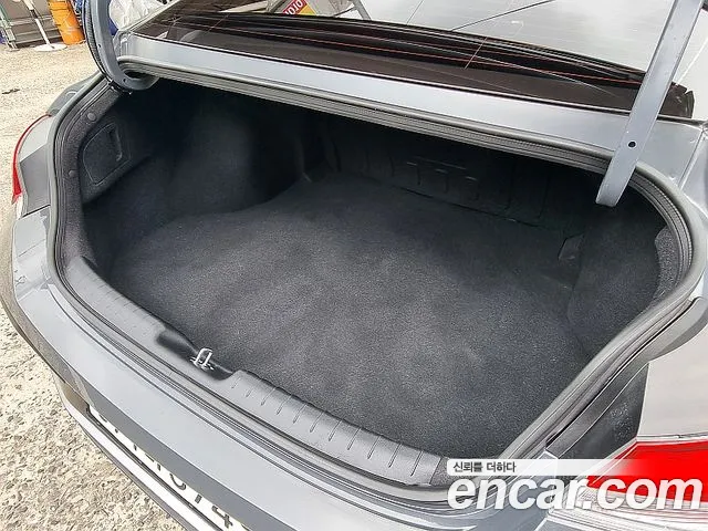 Hyundai AVANTE Новый Avante (CN7) — Фото автомобиля 18